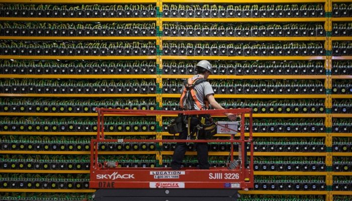Bitcoin Mining Hotspot Iran Drafts Electricity Tariffs for Crypto Miners