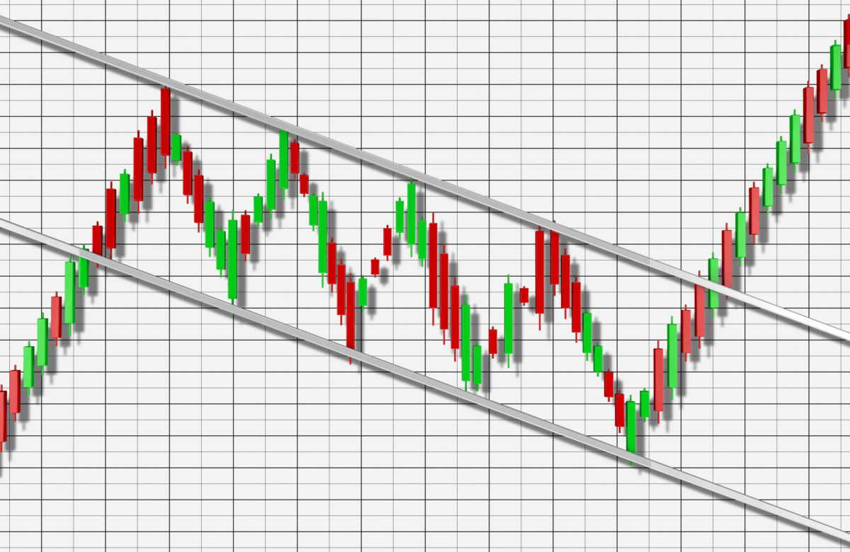 Bitcoin Monthly Close Keeps Bull Flag Formation Intact, Target Over $14,000