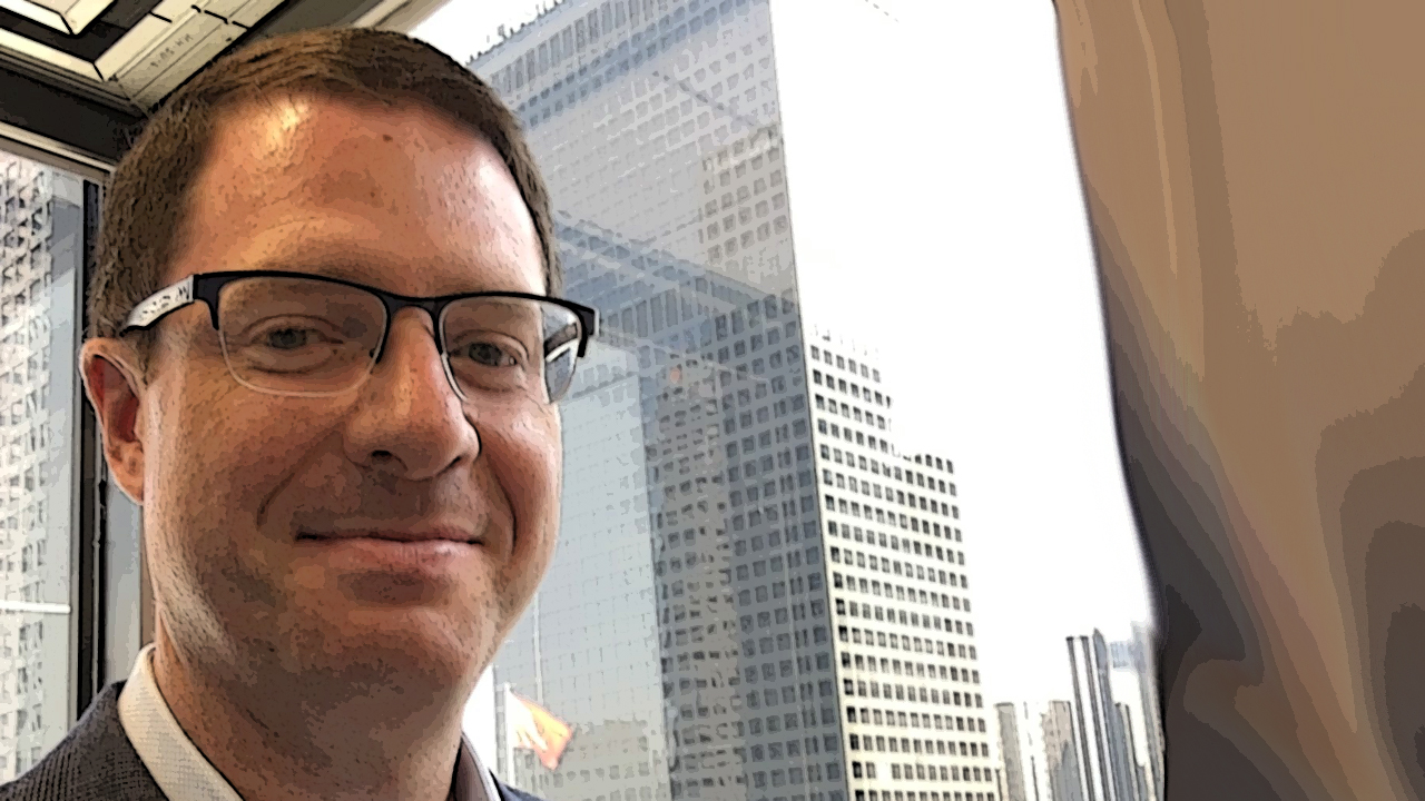 OCC's Brian Brooks Says China Owns Bitcoin but Crypto World Disagrees: Chinese Crackdown Pushes Miners Away