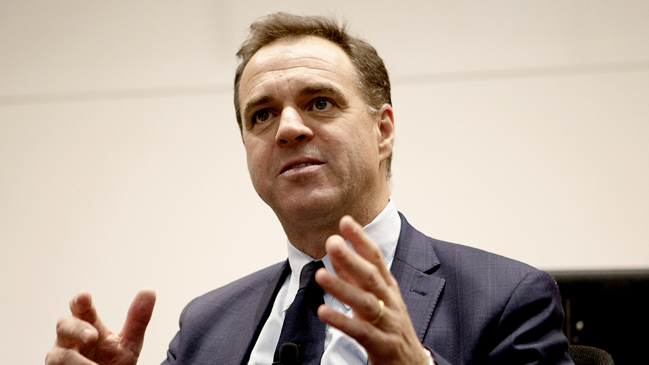 Historian Niall Ferguson Says Bitcoin Is Winning the Covid-19 Monetary Revolution