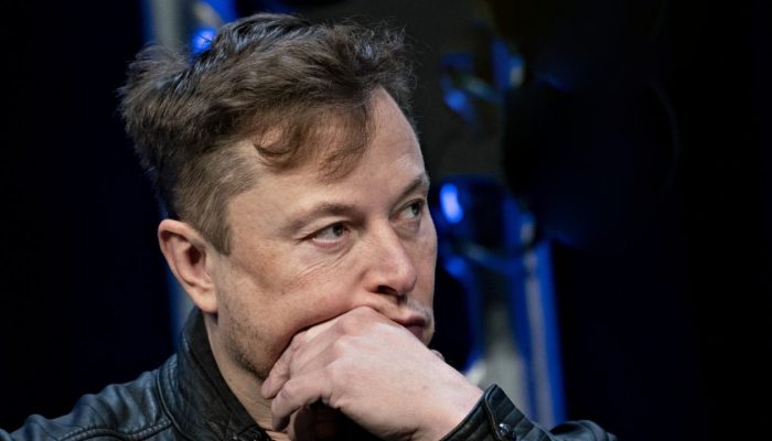 Elon Musk Uncovers Facts Behind Robinhood Restricting Trades on Hot Stocks Like Gamestop