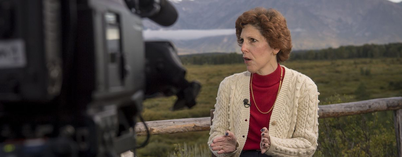 The Fed Is ‘Resolute’ on Hiking Interest Rates, Tightening Monetary Policy to Tame Inflation — Gold and Stocks Sink The Fed Is ‘Resolute’ on Hiking Interest Rates, Tightening Monetary Policy to Tame Inflation — Gold and Stocks Sink
